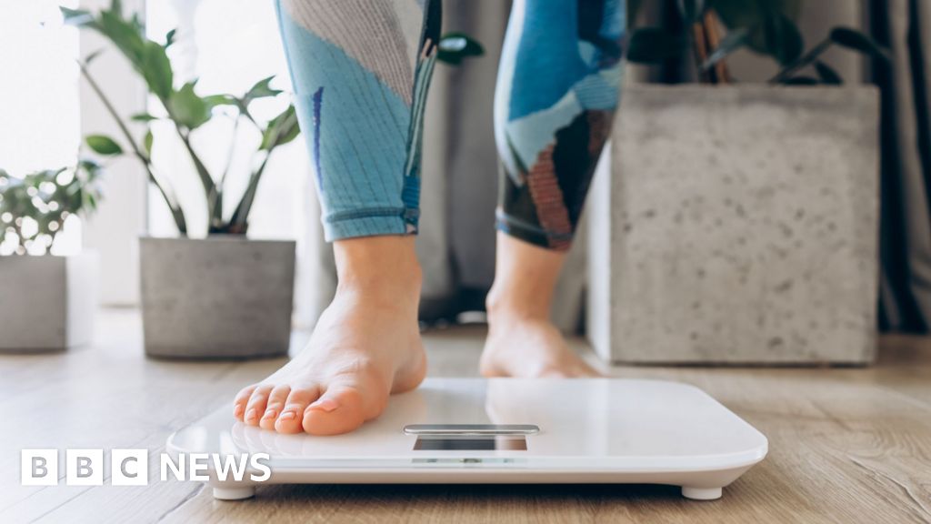 WeightWatchers files for Chapter 11, cutting $1.15 billion in debt as GLP-1 drugs reshape dieting