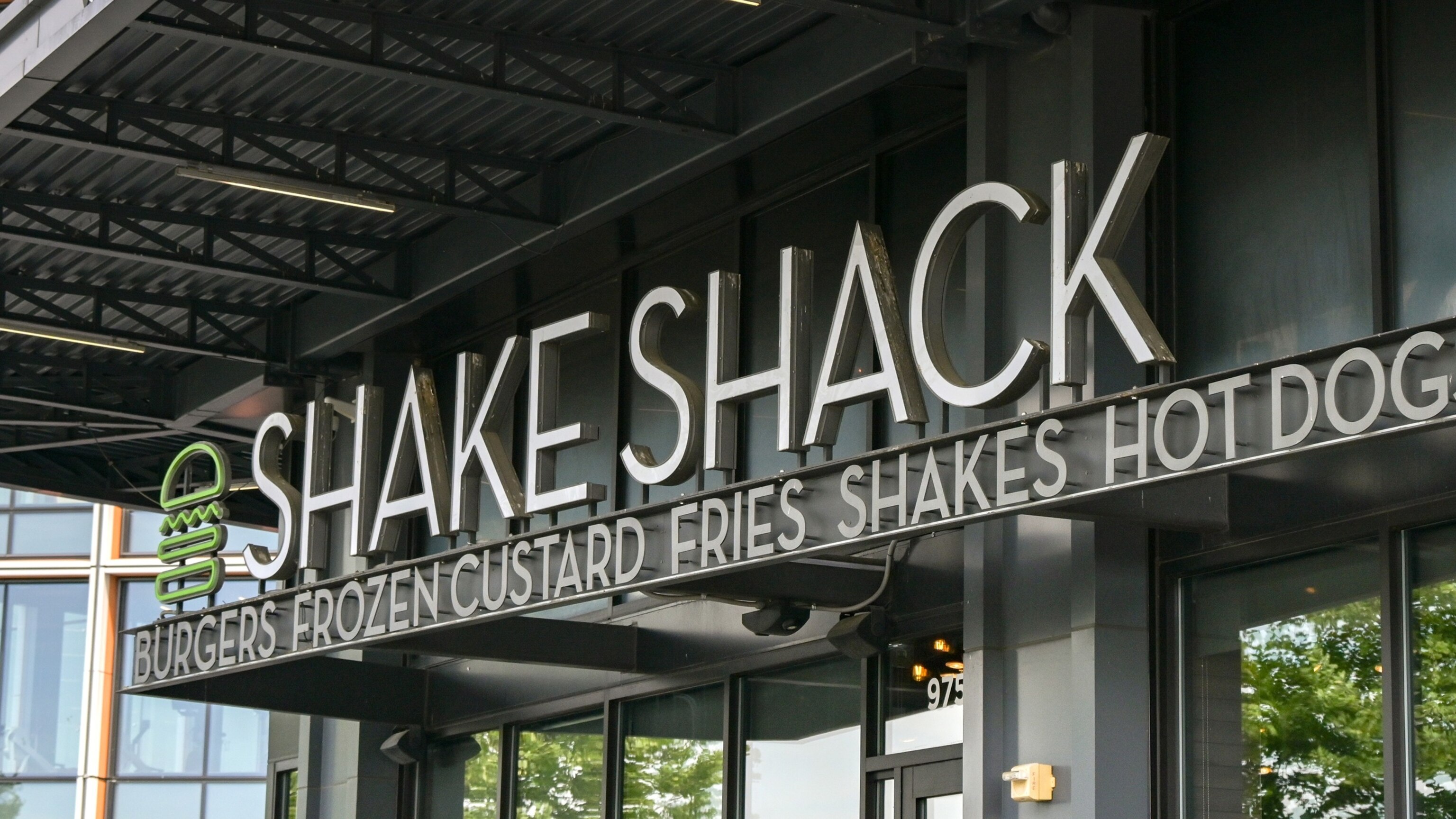 Chipotle, Shake Shack and Smoothie King add menus aimed at GLP-1 users