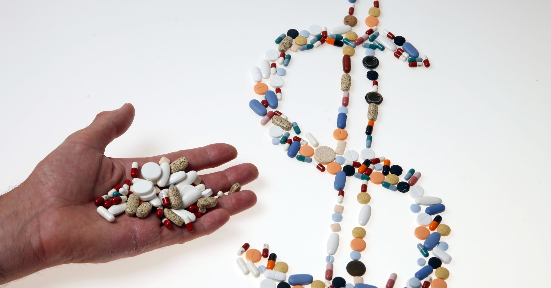 White House plans new round of Medicaid drug-pricing deals with midsize biotechs